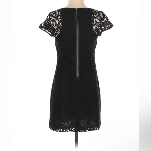 Club Monaco
Size 0 Dress - Picture 2 of 5